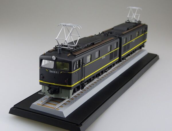 1/50 J.N.R. Direct Current Electric Locomotive EH10