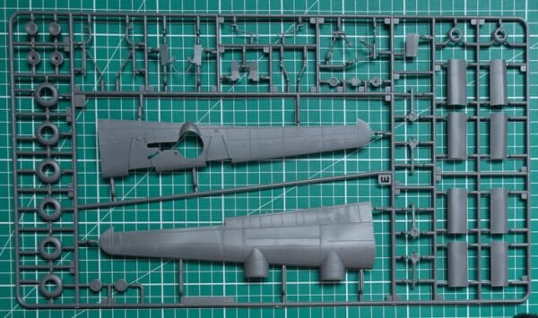 1/72 Consolidated B-24H Liberator (YENİ KALIP)