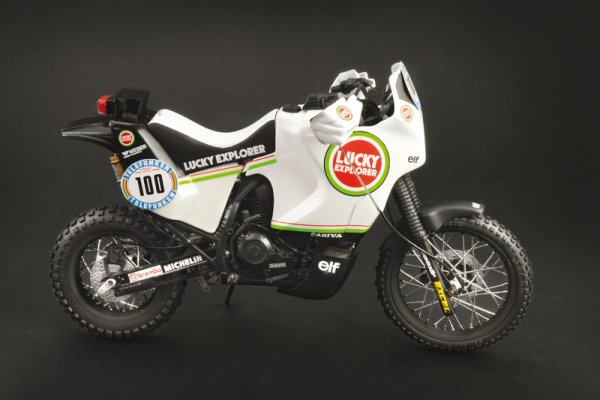 1/9  Cagiva Elefant 850 Paris-Dakar 1987