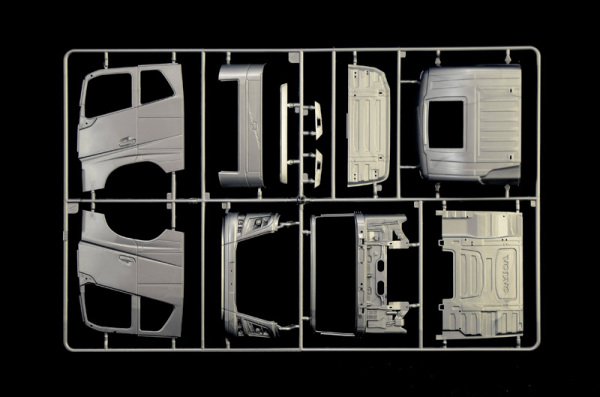 1/24 VOLVO FH4 GLOBETROTTER XL
