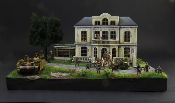 1/72      Hartenstein Hotel 1944 Market/Garden - BATTLE SET