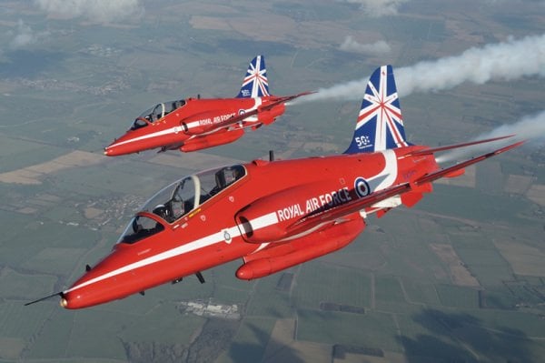 1/48   Hawk T1A ''Red Arrows 50 display seasons''