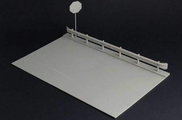 1/24  Guard Rail & Road Section for display