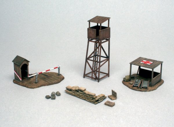1/72  Battlefield Buildings