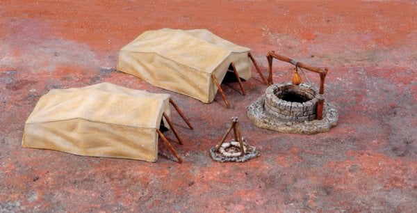 1/72  DESERT WELL & TENTS