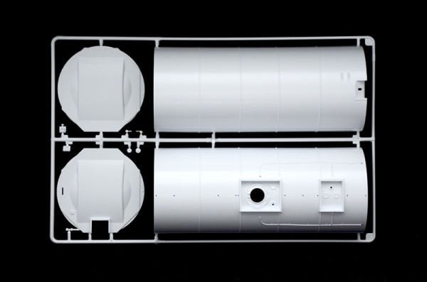 1/24  TECNOKAR TRAILER WITH 20' TANK