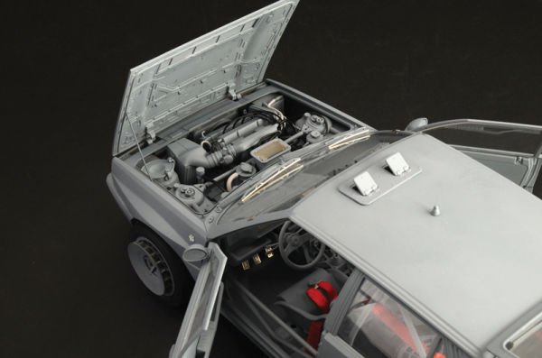 1/12 LANCIA DELTA HF INTEGRALE 16V