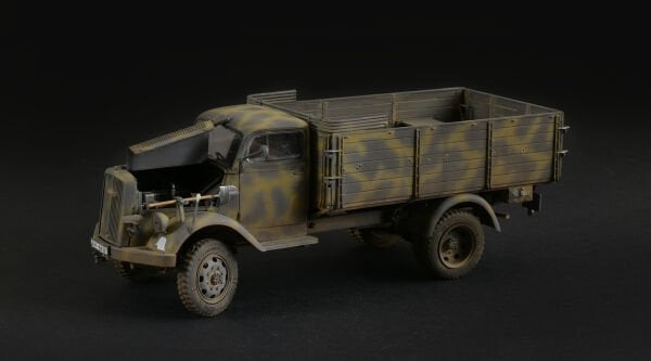 1/35 Kfz.305 Opel Blitz Typ A 4x4 (NEW MOLDS)