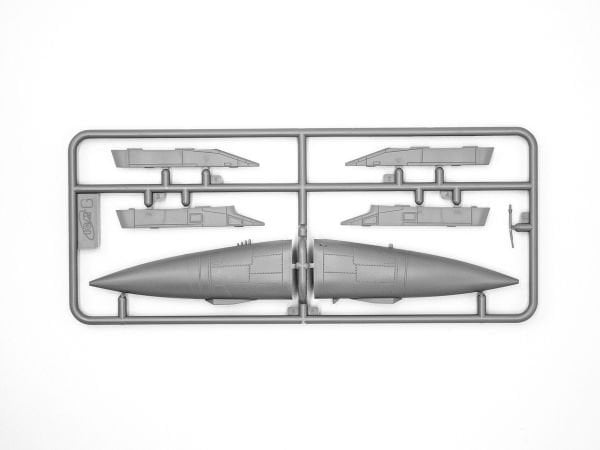 1/72 MIG-25 PD SOVIET INTERCEPTOR FIGHTER