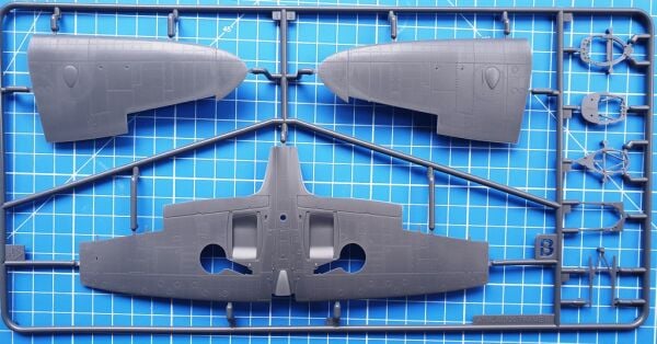 1/48 Supermarine Spitfire TR.9