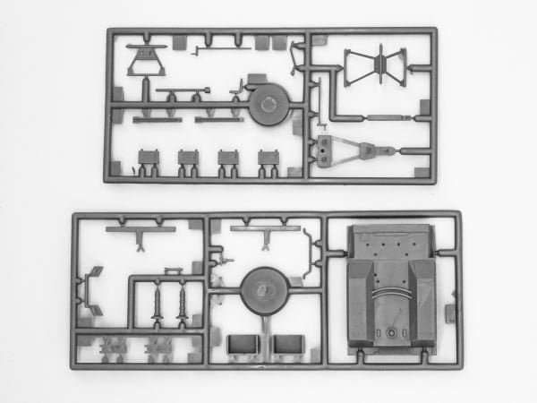 1/72 BM-13-16 Multiple Launch Rocket System on ZiL-131 base