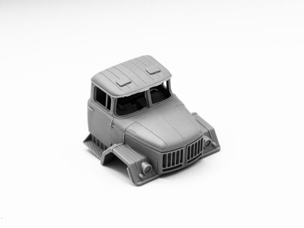 1/72ZiL-131 Military Truck of the Armed Forces of Ukraine