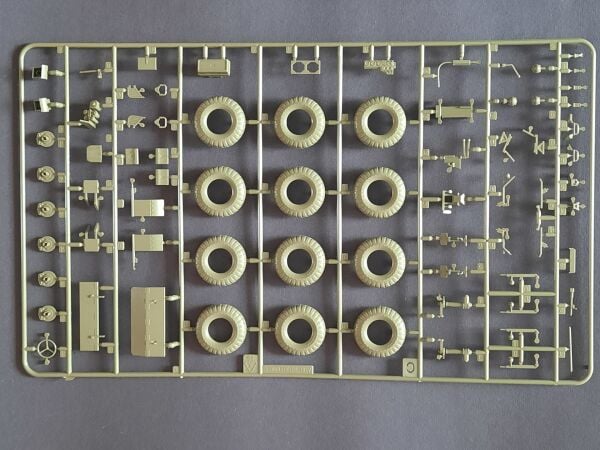 1/35 Alvis FV622 Stalwart Mk.2