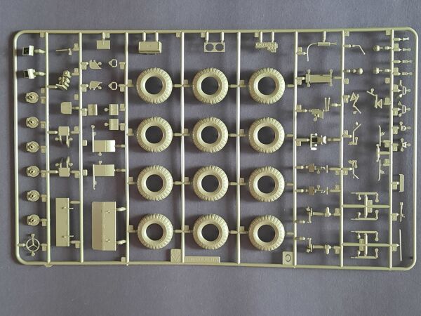 1/35 Alvis FV622 Stalwart Mk.2