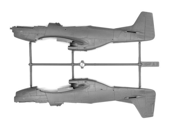 1/48 Mustang P-51D with USAAF Pilots and Ground Personnel