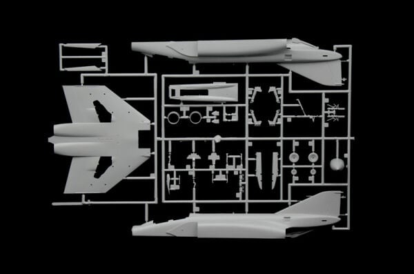 1/72 RF-4 C/E Phantom II