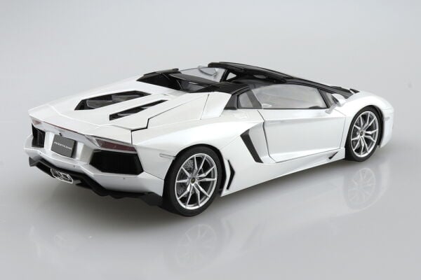 1/24 '12 LAMBORGHINI AVENTADOR ROADSTER