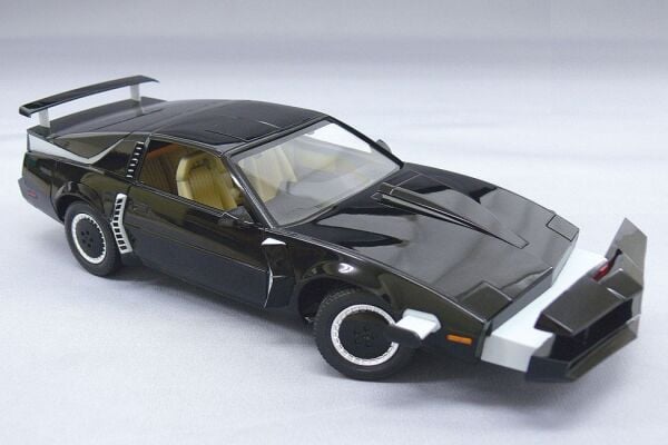 1/24 KNIGHT RIDER KNIGHT 2000 K.I.T.T. SPM