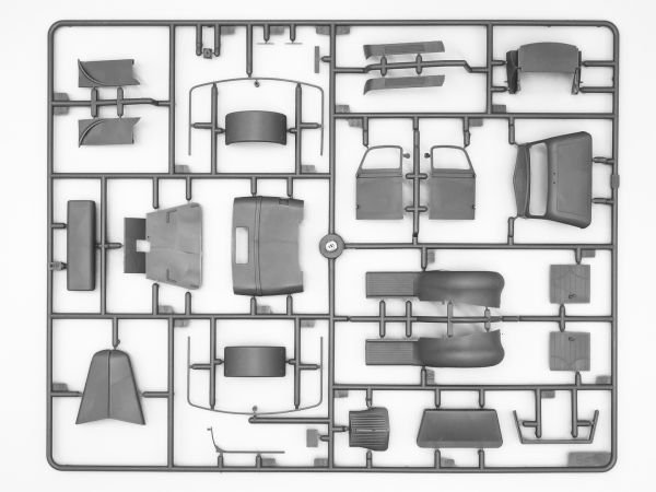 1/35 V3000S/SS M Maultier with Shelter WWII German Ambulance Truck
