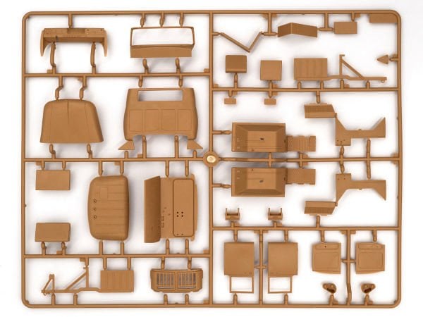 1/35 ZiL-131 KShM Soviet Army Vehicle