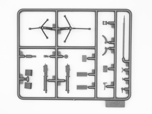 1/35 Model T RNAS with WWI British Tank Crew Armoured Car