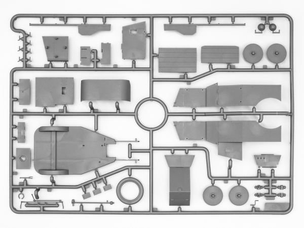 1/35 Model T RNAS with WWI British Tank Crew Armoured Car
