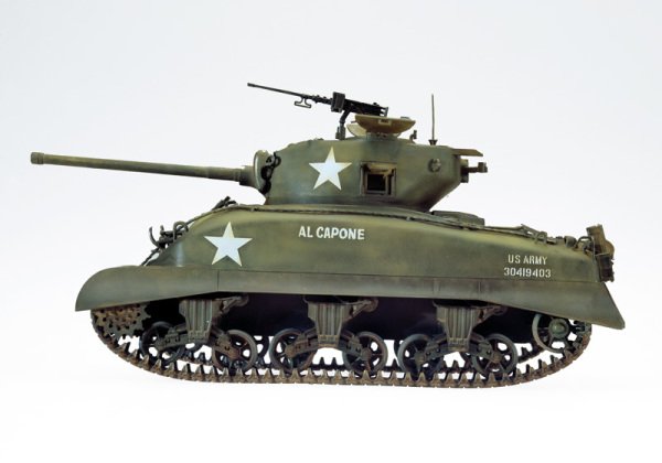 1/35  M4A1 SHERMAN