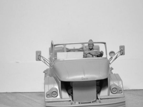 1/35 RKKA Drivers (1943-1945) 2 figures
