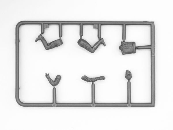 1/35 RKKA Drivers (1943-1945) 2 figures