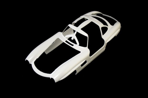 1/16 MERCEDES-BENZ 300 SL GULLWING