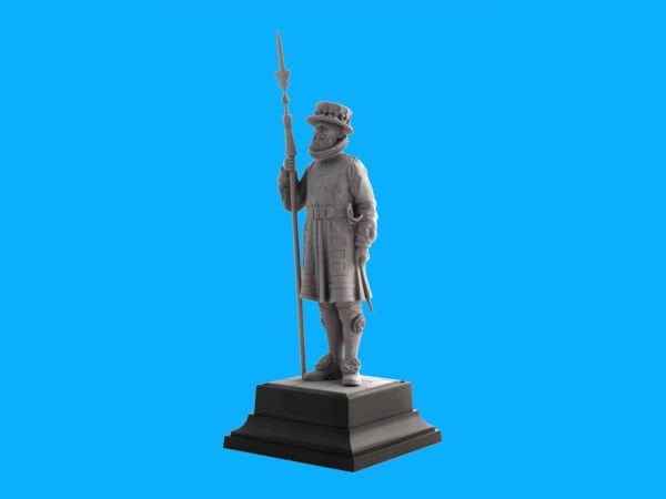 1/16 Yeoman Warder “Beefeater” The set includes 34 parts for assembly of one figure.