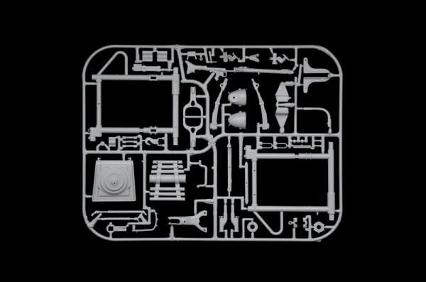 1/9   ZUNDAPP KS 750 with Sidecar