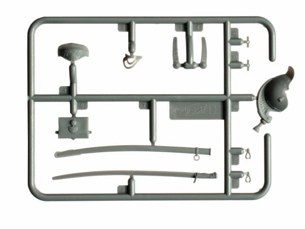 1/16 French Republican Guard Cavalry Regiment Corporal The set includes 40 parts for assembly of one figure.