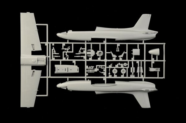 1/48   MB-326