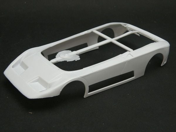 1/24  BUGATTI EB 110