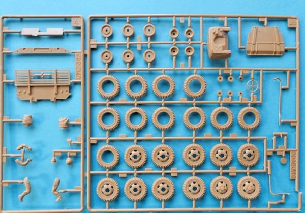 1/35  GMC US-TRUCK