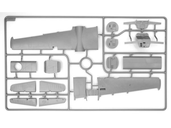 1/48 A-26C-15 Invader with pilots and ground personnel