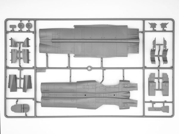 1/48  MiG-25 RB Soviet Reconnaissance Plane