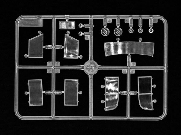 1/35 Typ G4 (Kfz.21) WWII German Staff Car