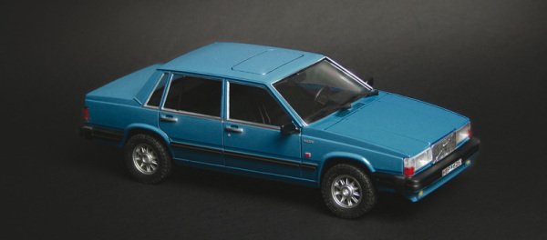 1/24 Volvo 760 GLE