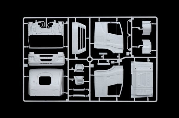 1/24  IVECO Stralis Active Space