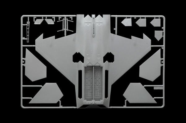 1/48 F-22 RAPTOR