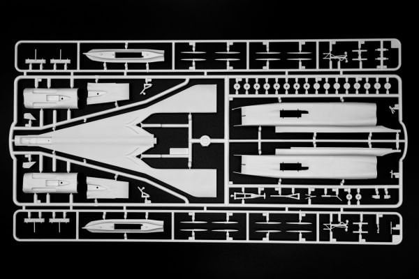 1/144 Tupolev-144D Soviet Supersonic Passenger Aircraft