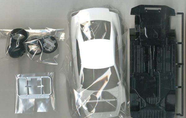 1/24 Nissan R35 GT-R PURE EDITION '14