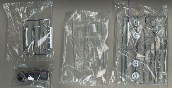 1/24 Volkswagen 15ADK Beetle 1303S Cabriolet '75