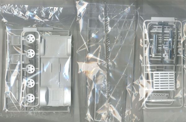 1/24 Mitsubishi V24WG PAJERO METAL TOP WIDE XR-II '91