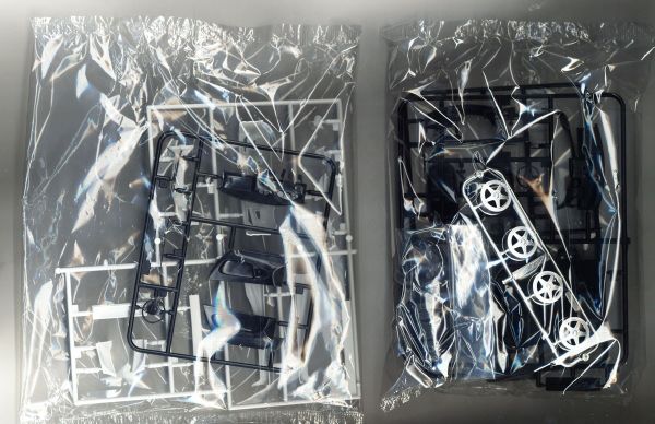 1/24 VeilSide Combat Model FD3S RX-7 '91(Mazda）