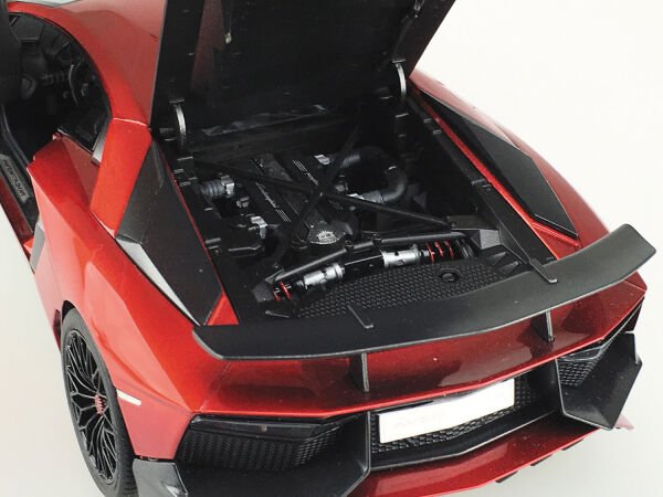 1/24 '15 Lamborghini Aventador SV