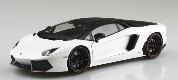 1/24 '14 Lamborghini Aventador Pirelli Edition