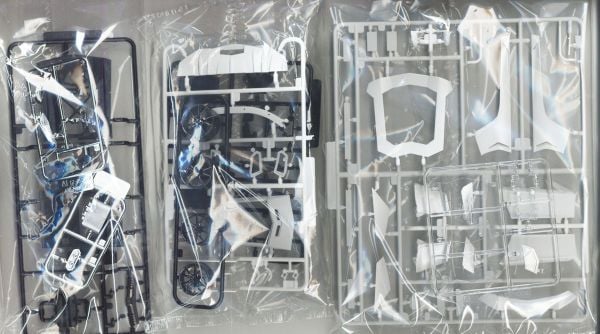 1/24 '14 Lamborghini Aventador Pirelli Edition